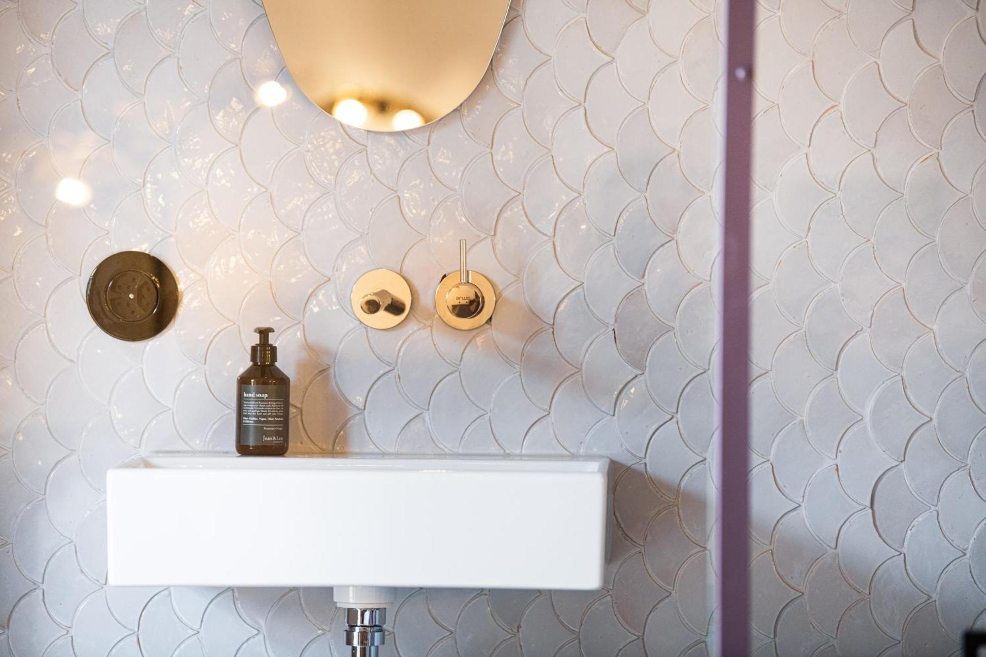 Tremondi - Boutique Bnb Quarten ภายนอก รูปภาพ